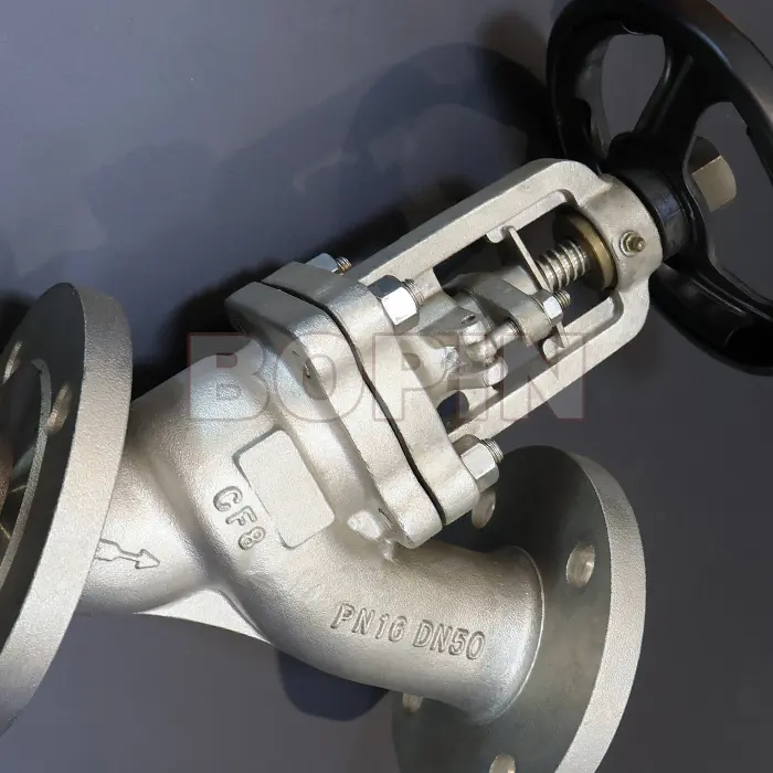 High quality DIN standard flanged stainless steel Y pattern bellows sealed globe valve.jpg