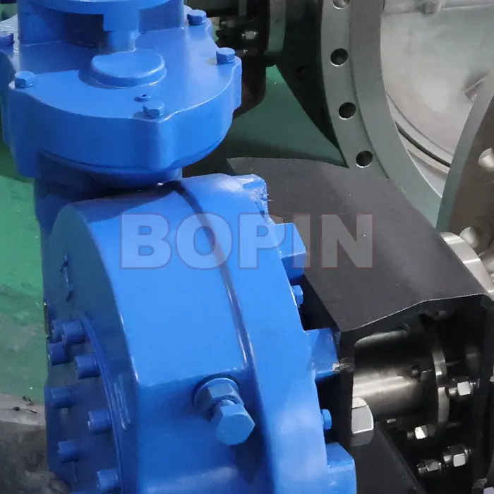 Worm gear operated flanged type triple offset butterfly valve.jpg