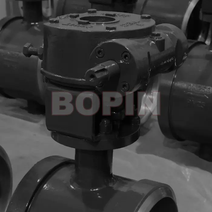 GEAR OPERATED BUT-WELDED END TRIPLE OFFSET BUTTERFLY VALVE.jpg