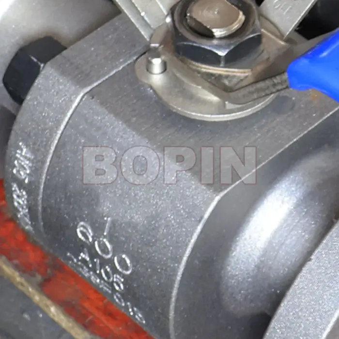 API STANDARD 600LB 2-PC FORGED A105 FLANGED BALL VALVE.jpg